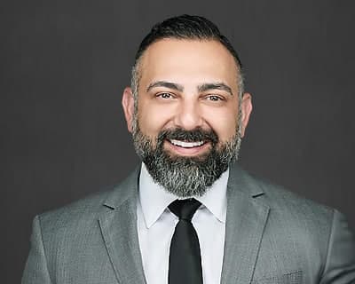 Bobby Taghavi